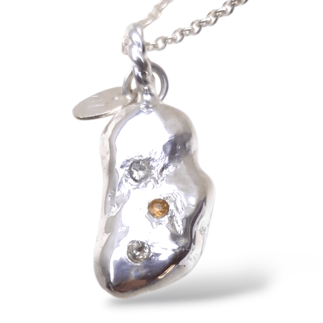 Hovedbilde amulett resirkulert 1